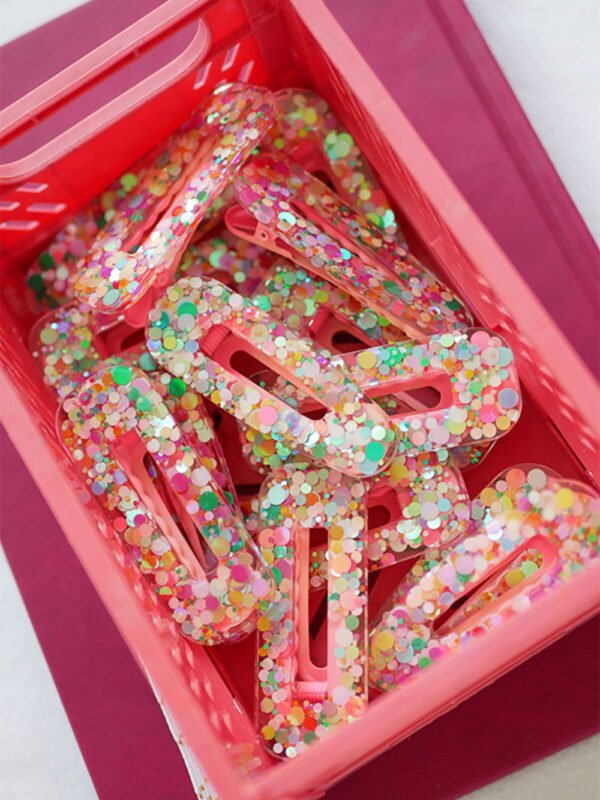 Pince à cheveux pailletée multicolore en résine rectangle – Image 4